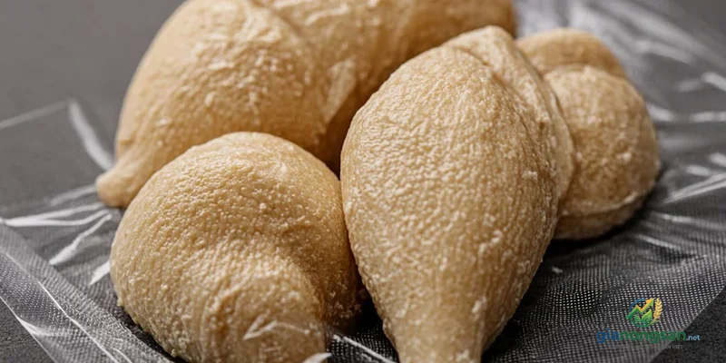 Cơm sầu riêng Ri6 được đóng gói trong hộp bảo quản